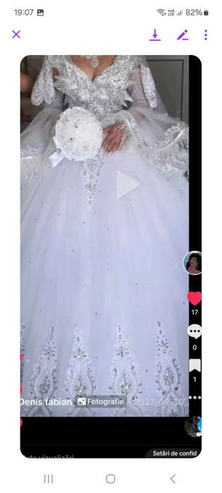 Vand rochie de mireasa