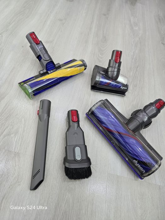Приставки за Dyson v12
