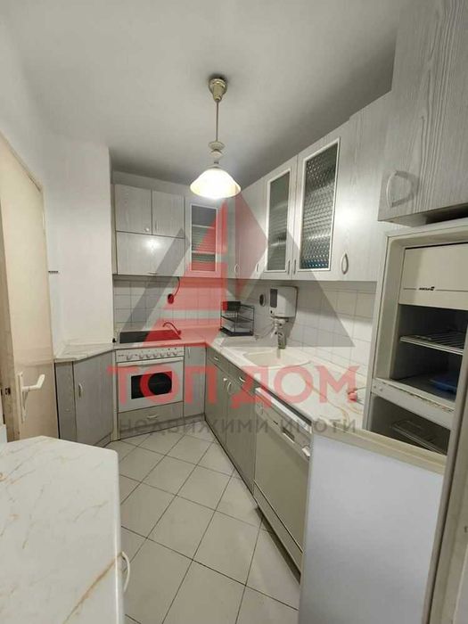 Дава се под наем Тристаен апартамент в Варна, Трошево - 75 кв.м за 408 € - Снимка #2