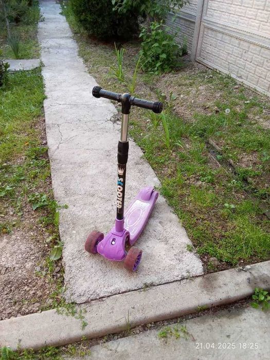 Продам самокат в хорошем состоянии!