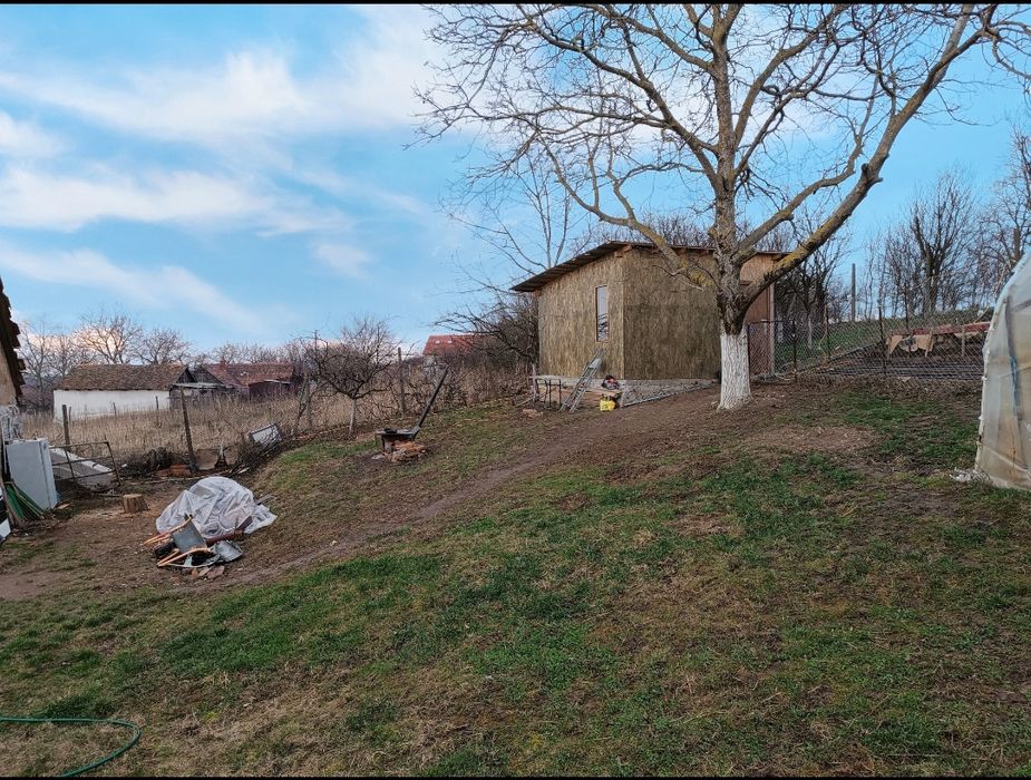 Casă și grădină în Sisterea