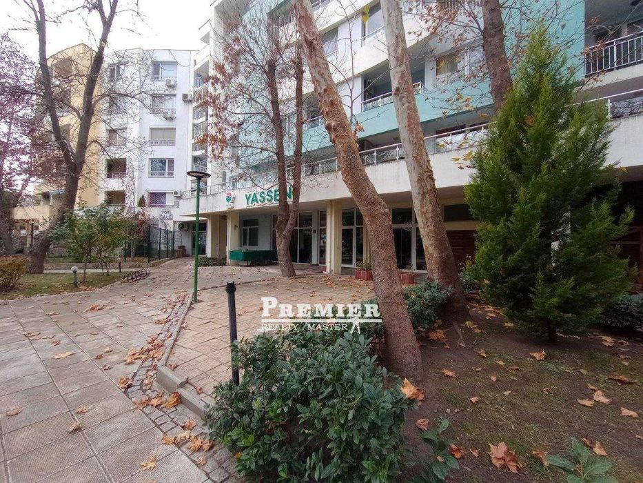 Продава се Двустаен апартамент в к.к. Слънчев бряг - 57 кв.м за 1211 €/кв.м - Снимка #9