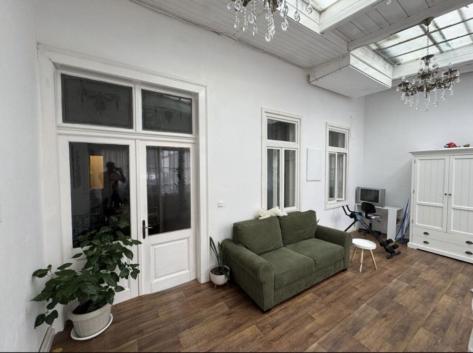 De vanzare Canapea Extensibila 2 locuri Lara produsa de Mobila Dalin