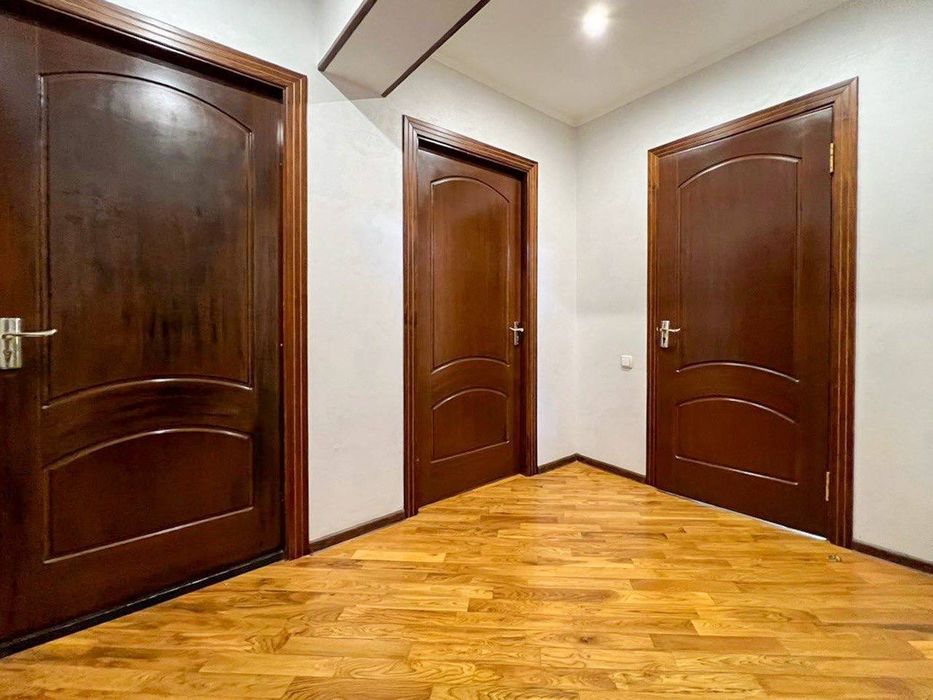 Продам квартиру Буюк ипак йули Генерал Петрова 2/3/4 65м2