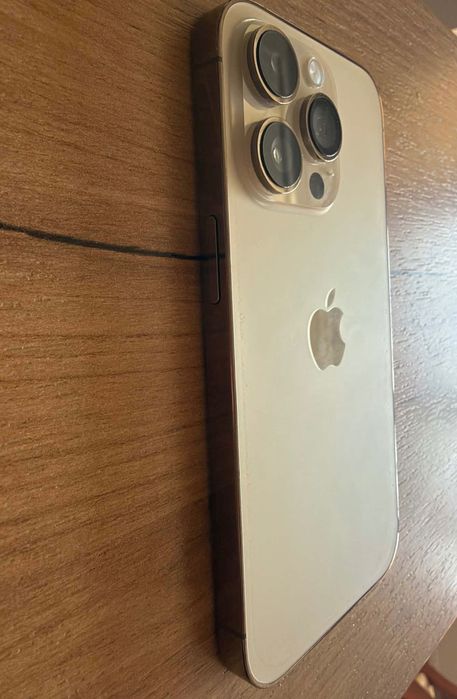 iPhone 14 Pro Gold