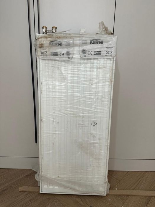 Продам радиатор kermi новый