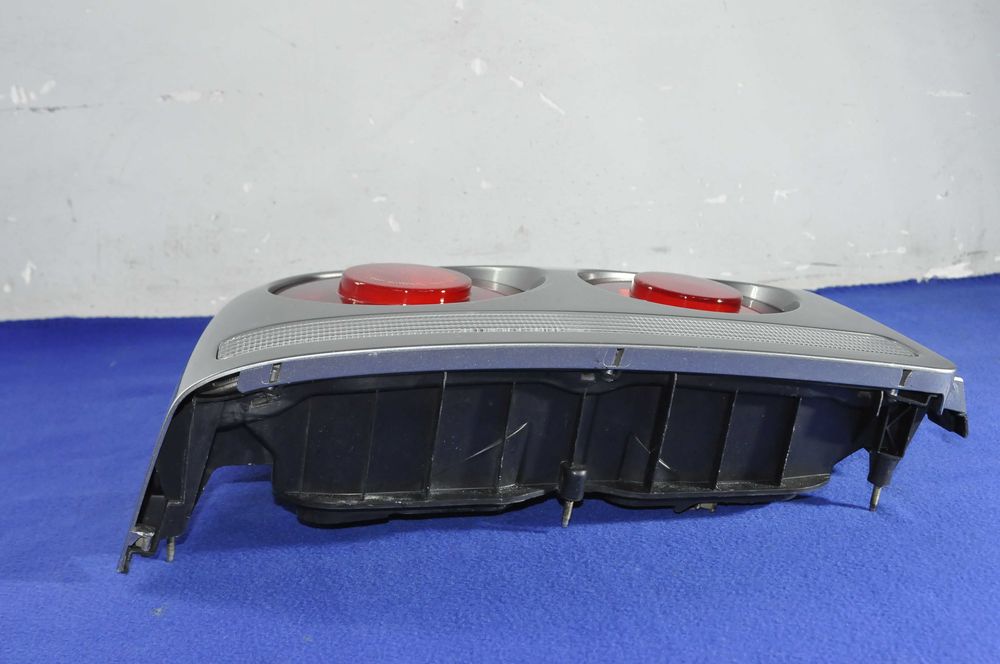 Фонарь задний Nissan Skyline 2000  R34