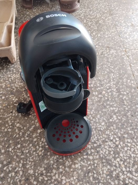 Кафе машина със капсули TASSIMO BOSCH