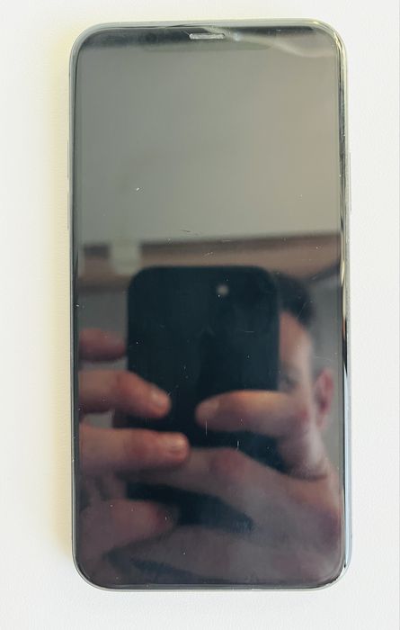 IPhone X 64GB impecabil si primiti un CADOU