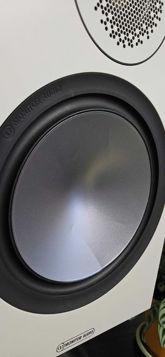 Vand boxe Monitor Audio Bronze 100 50 C150 seria 6G