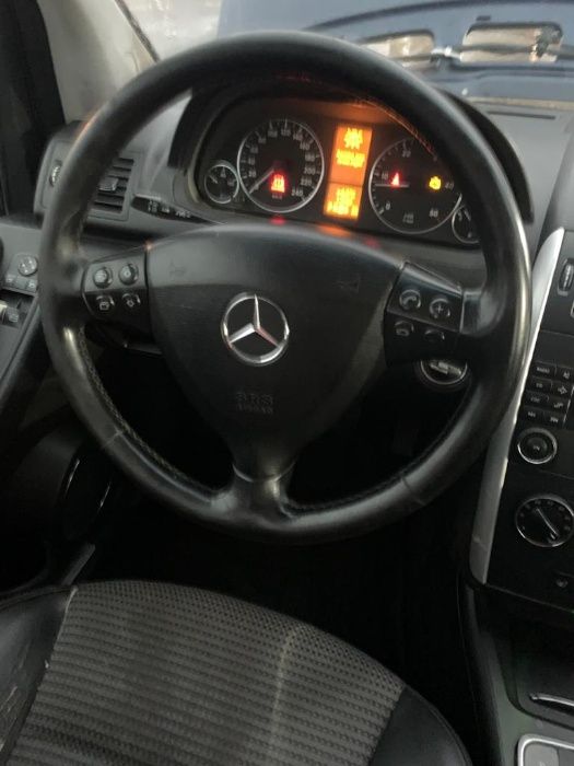 Dezmembrez mercedes a class w169/mercedes a class a180/motor/interior/
