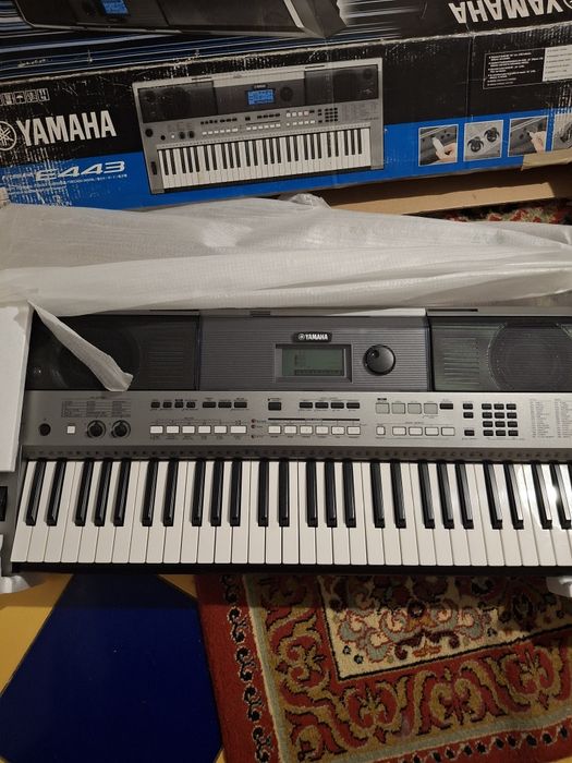 Синтезатор новый