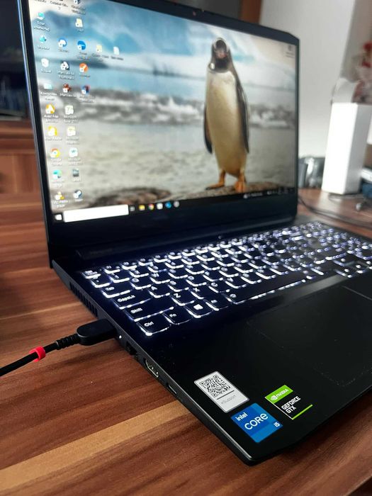 Лаптоп Lenovo IdeaPad Gaming 3 15IHU6