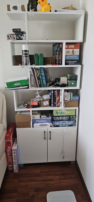 Продам шкаф + тумба + стол