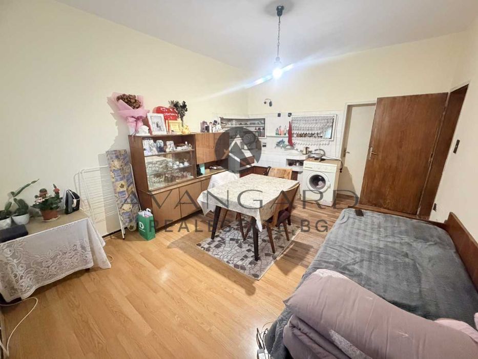 оф.25192 Етаж от къща до УМБАЛ Пълмед