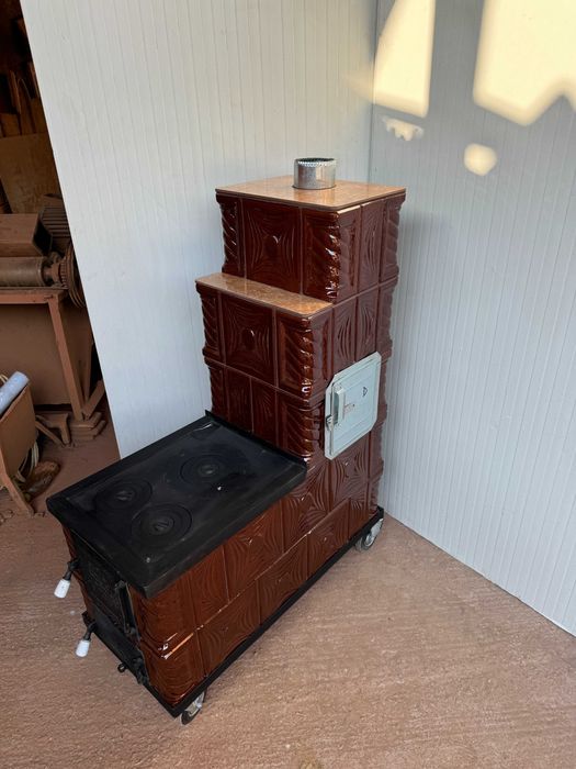 Soba de teracota 5 randuri de teracota pe roti cu plita mare si cuptor