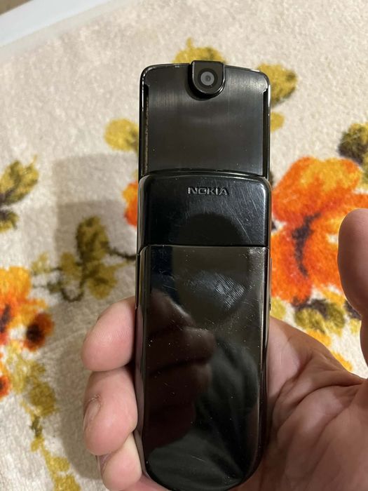 Vând Nokia 8800 Sirocco