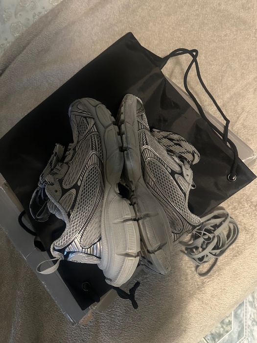 Balenciaga 3XL trackers