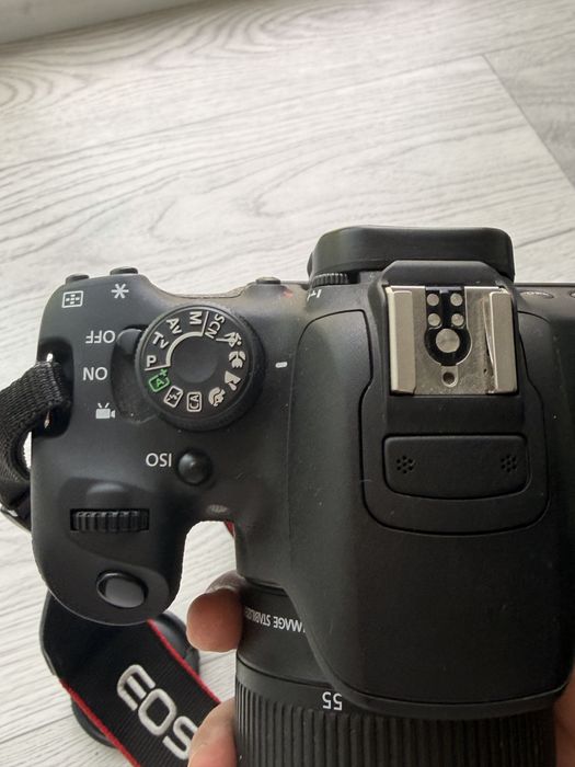 Canon EOS 100D + объектив 18-55 STM