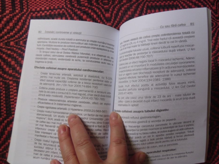 set 2 carti Nostradamus si Horoscop