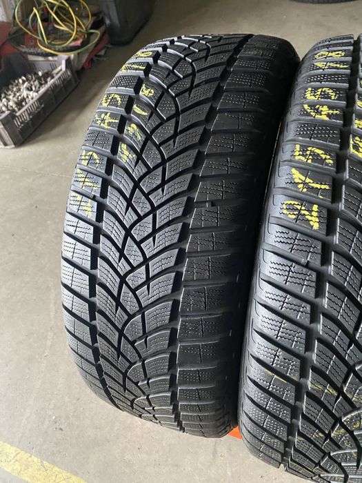 Anvelope iarna 215/45/18 Goodyear Ultra Grip Performance 215 45 18 R18