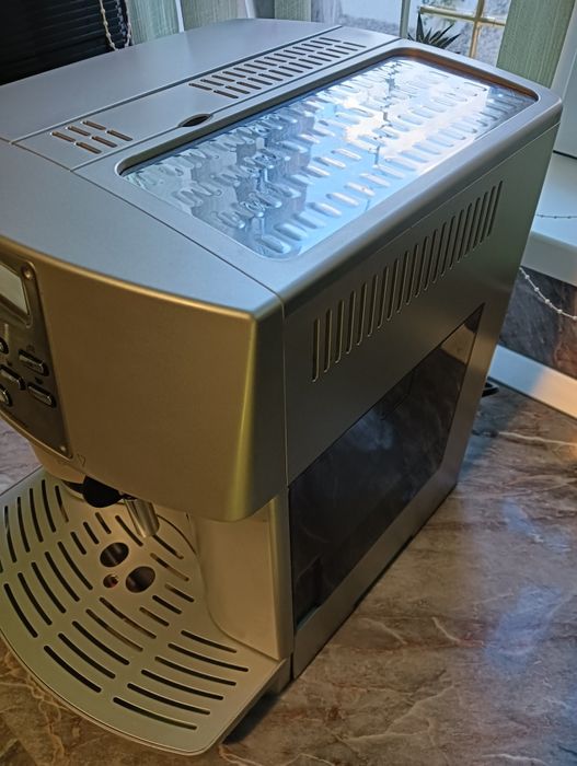 Espressor: DeLonghi magnifica automat cappuccino