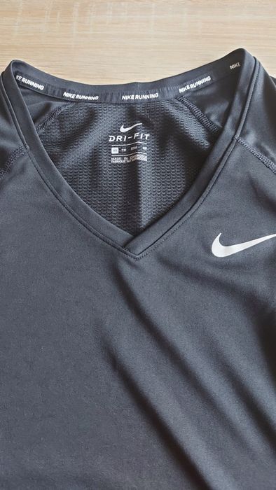 Тениска за бягане Nike XS