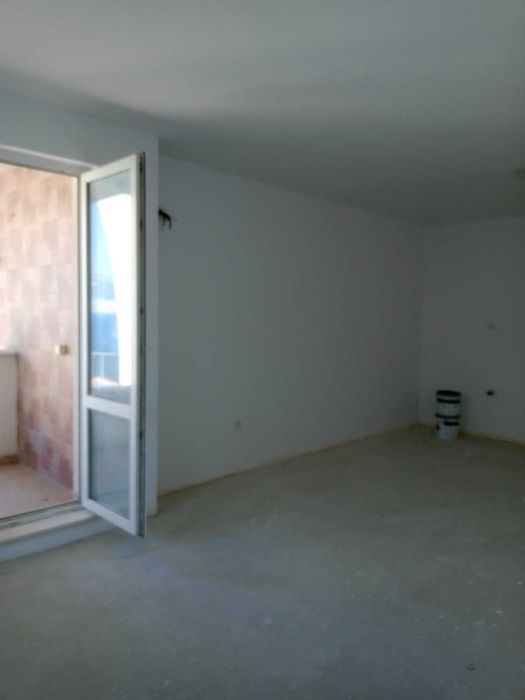 Продава се Тристаен апартамент в Бяла - 101 кв.м за 892 €/кв.м - Снимка #12