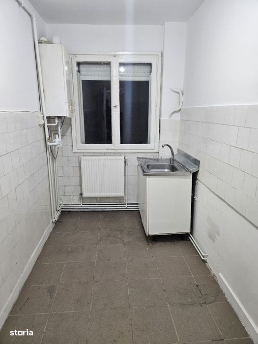 Apartament 2 camere decomandat.