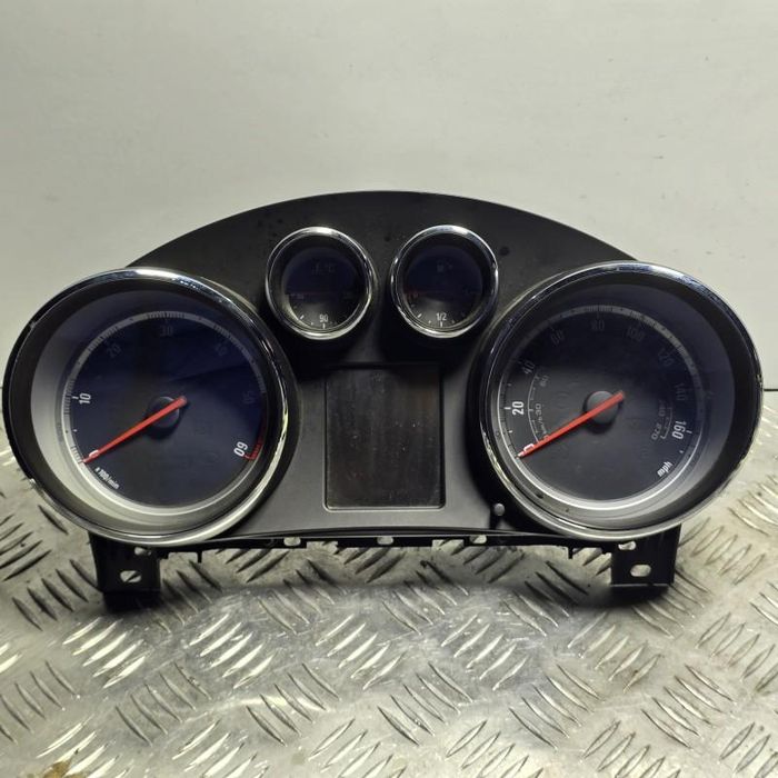 Ceasuri bord diesel Opel Insignia A Country Tourer