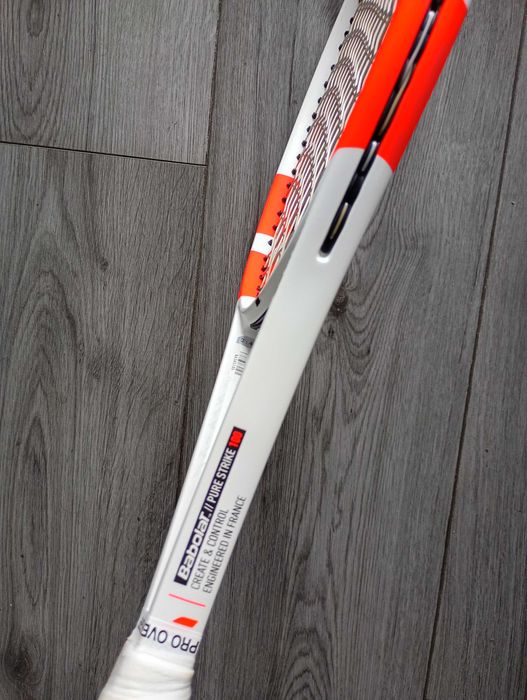 Babolat Pure Strike 100