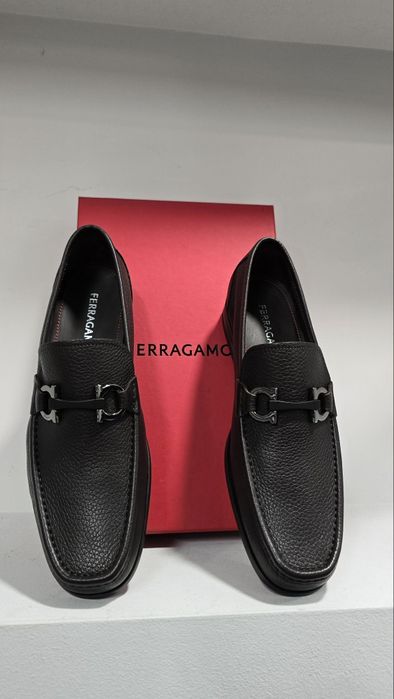 Salvatore Ferragamo обувки