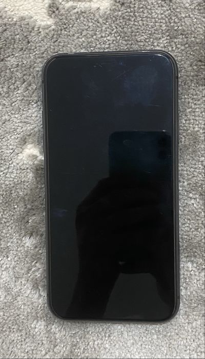 Продам айфон  11