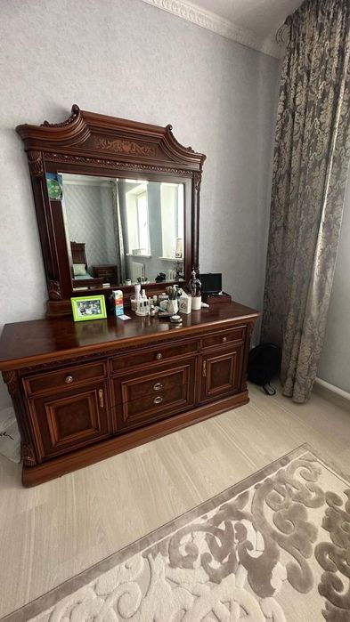 Шифоньер с комодом