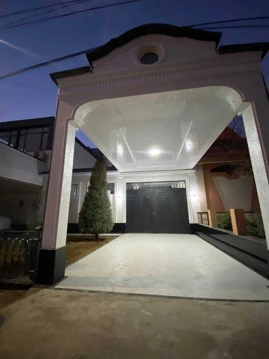 Срочно срочно продается шикарный Евродом самом центре города