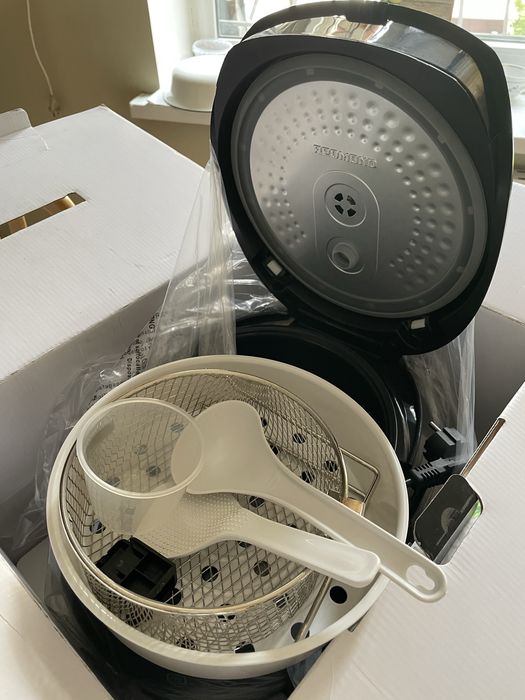 Мультиварка REDMOND RMC-M90