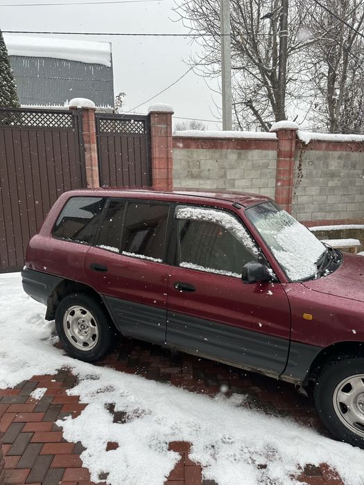 Toyota rav4 4 двери