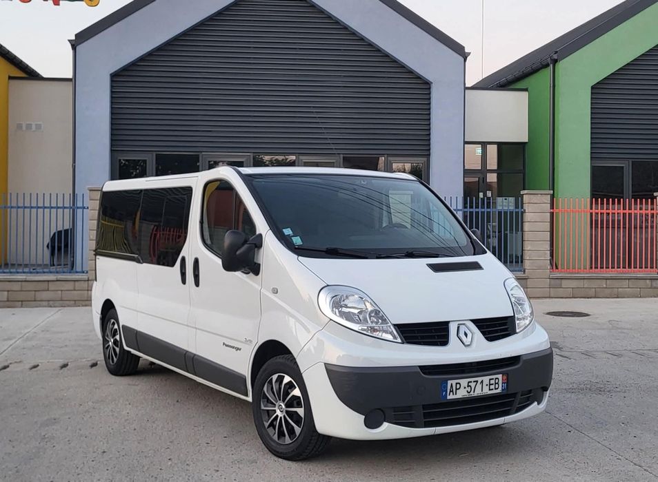 RENAULT Trafic