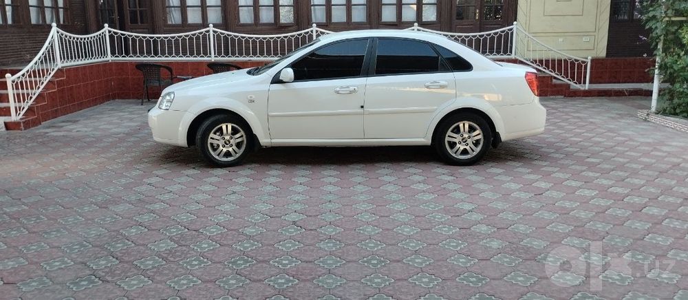 Lasetti sotladi mowin zor