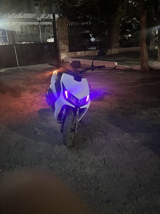 Продам или обменяю м8