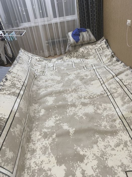 Продам ковер , новый размер 2.5*4 м