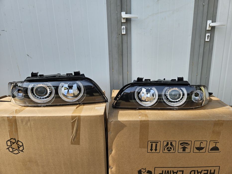 Кристални фарове Angel Eyes BMW E39 черни