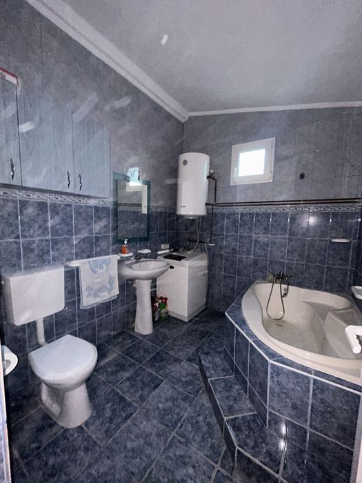 Vând casa (26 km de Oradea)