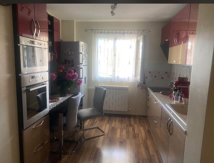 Apartamant cu 3 camere