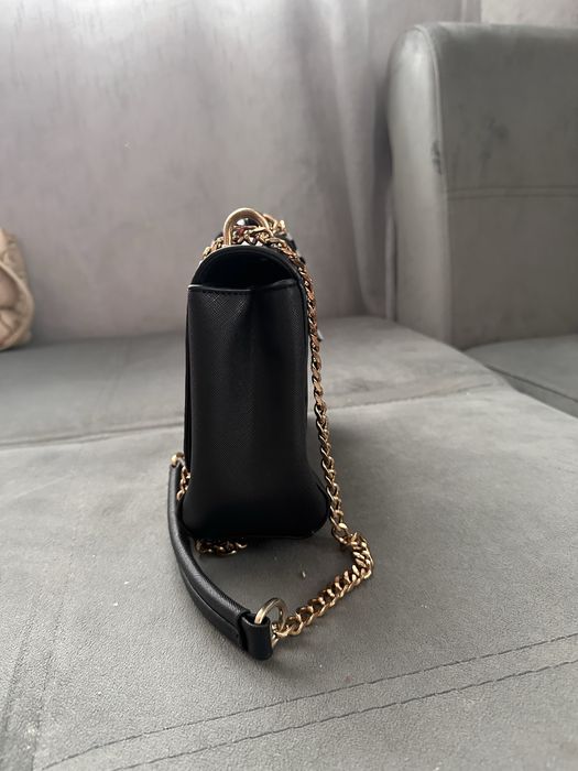 Малка черна чанта H&M