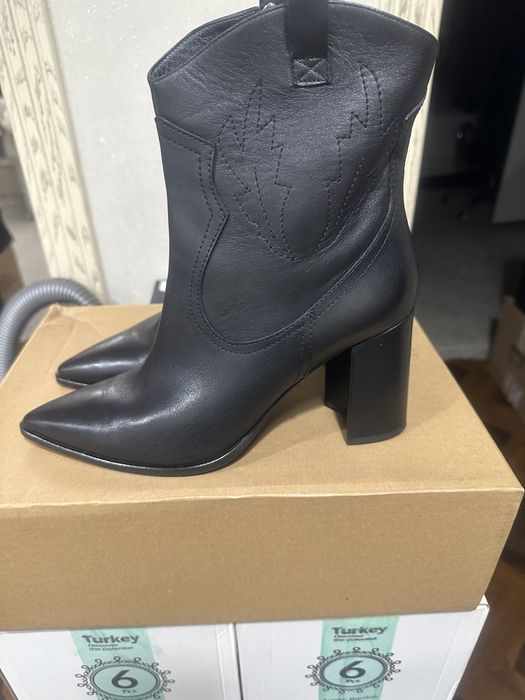 Ботинки женские