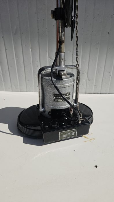 Masina lustruit podele / Frontieră Rzeszow Polonia 1961