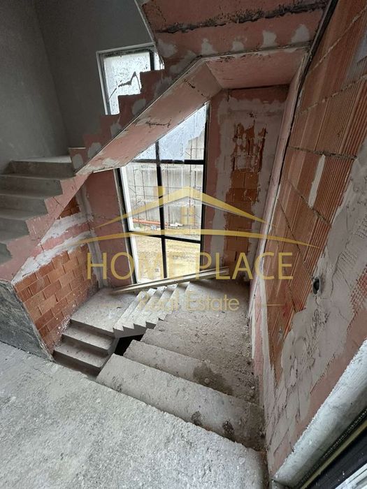 Нова къща в м-т Евксиноград