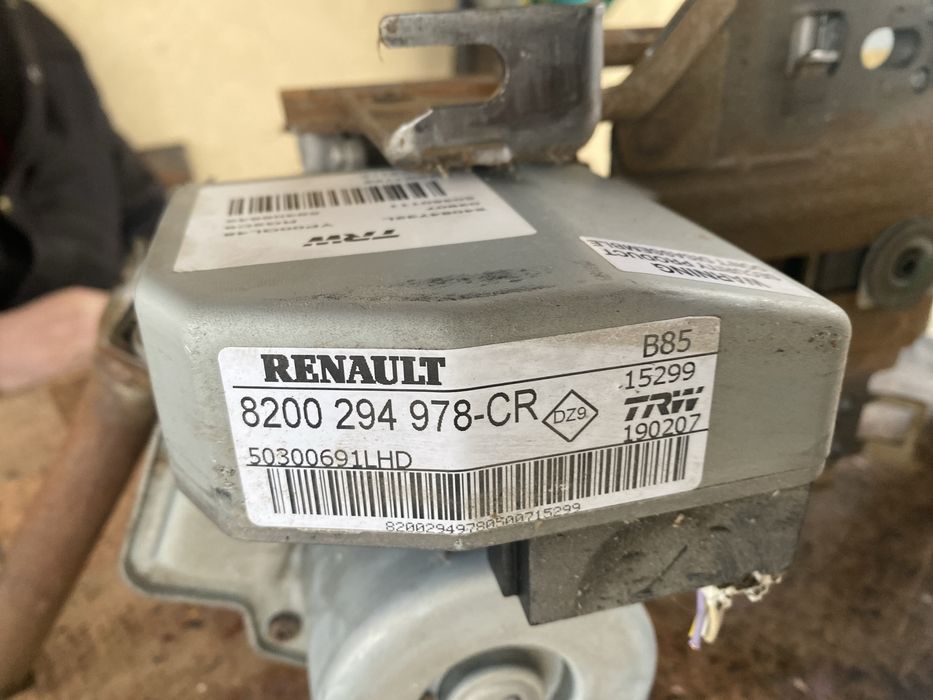 Кормилен прът ел хидравлика за рено клио 3