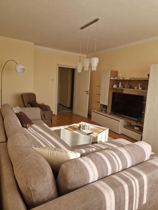 Продава се Тристаен апартамент в Силистра, в.з. Юг - 81 кв.м за 1161 €/кв.м - Снимка #2